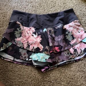 Carrie Underwood CALIA size small floral running shorts